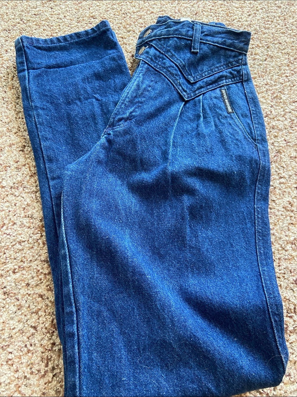 High-Rise Dark Blue Women's Jeans with Sculpted Waist